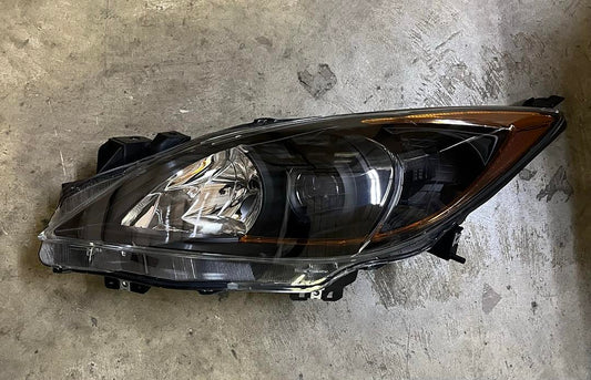 2010-2013 for Mazda 3 Black Housing Amber Reflector (Left Side)