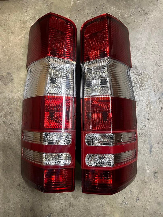 07-19 Dodge Sprinter Tailights