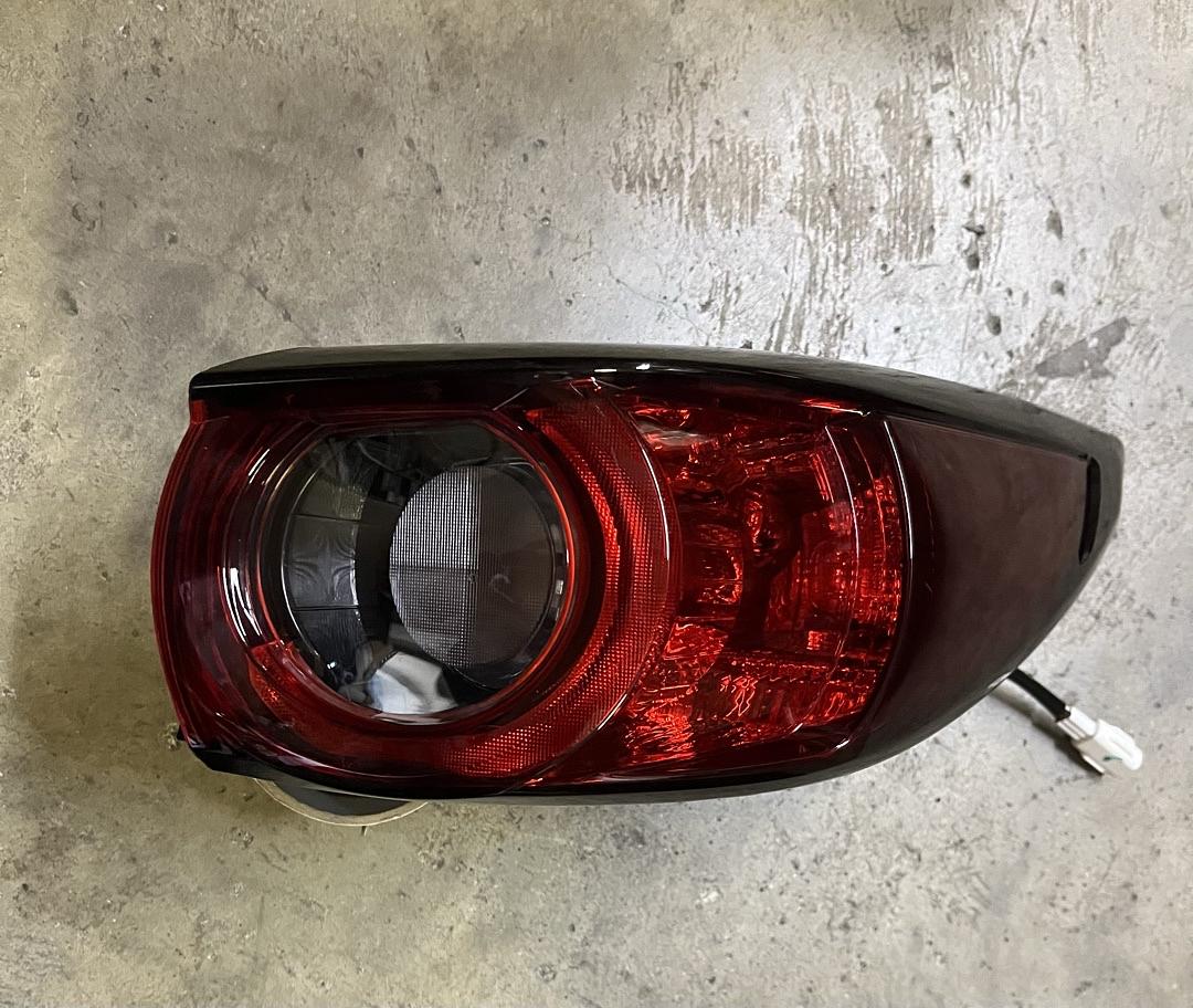 17-21 Mazda CX-5 (Right Side) Outer Taillight