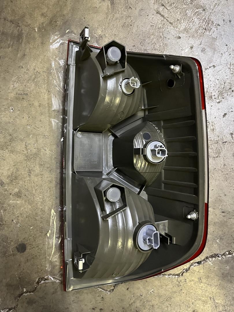 14-21 Toyota Tundra (Left Side) Taillight