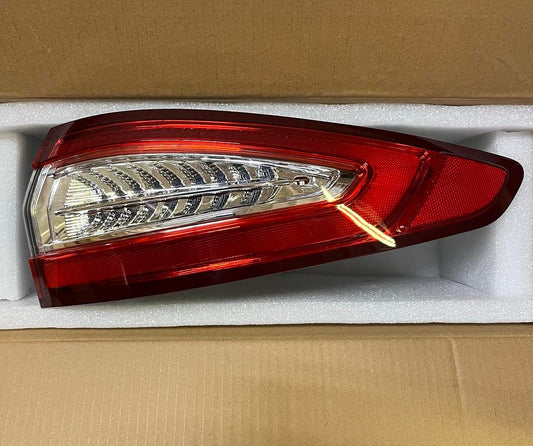 13-16 Ford Fusion (Right Side) Outer Taillight