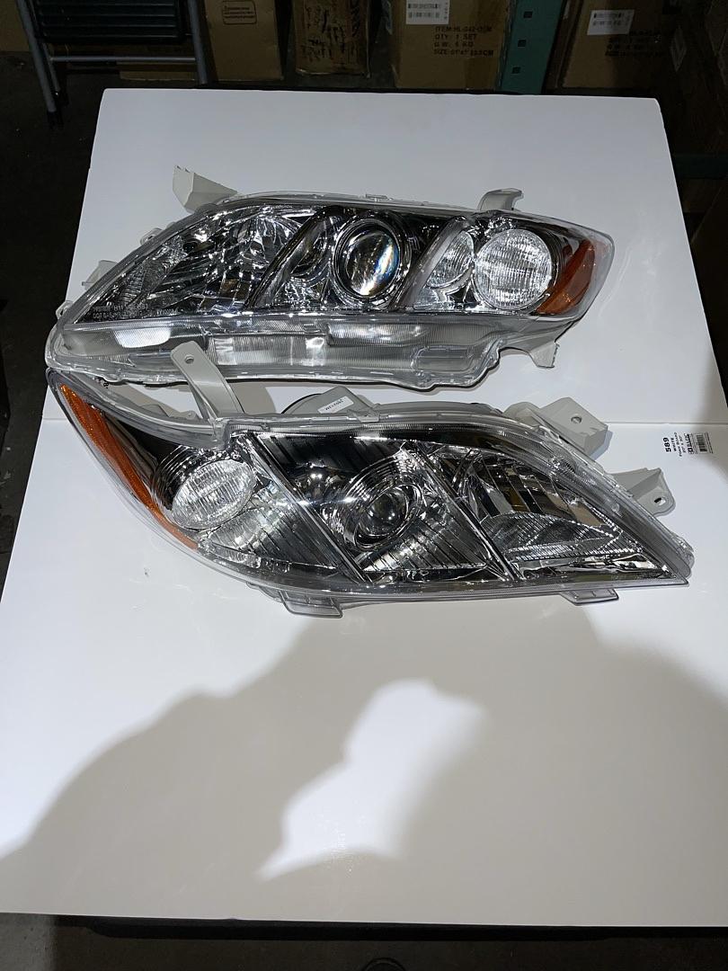 . Toyota Camry Chrome Amber Reflector Headlights for 2007 to 2009