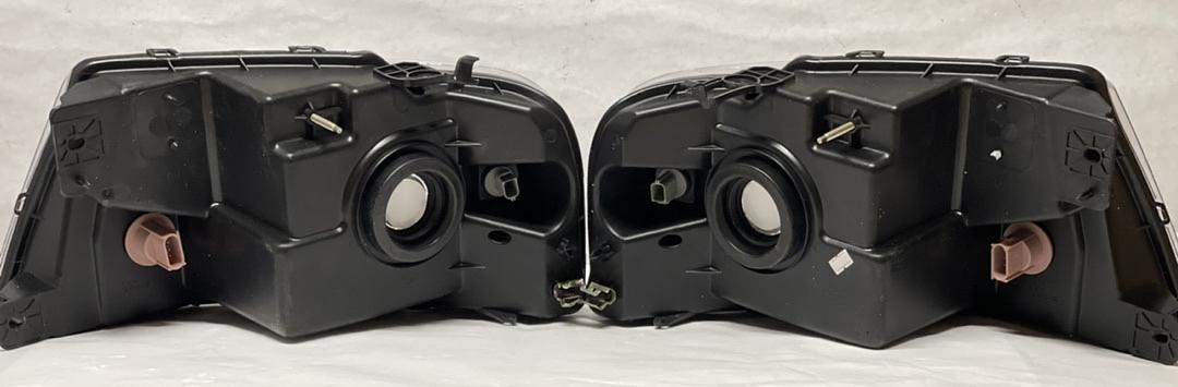 04-08 Ford F-150 06-08 Lincoln Mark LT chrome housing and clear headlights
