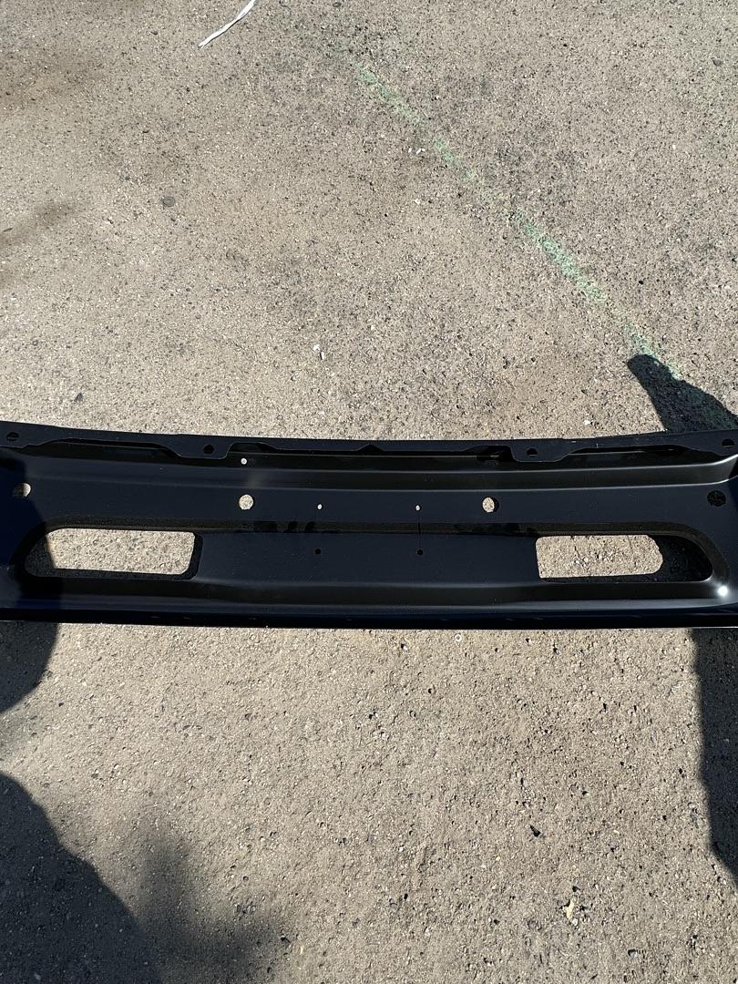 14-18 Ram 1500 19-23 Ram 1500 Classic with Parking Sensor Holes & Fog Light Cutouts Black Bumper