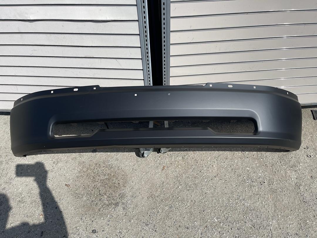 09-10 Dodge Ram 1500 / 11-12 Ram 1500, Front Bumper w/o Fog Lamps Cutouts, Black
