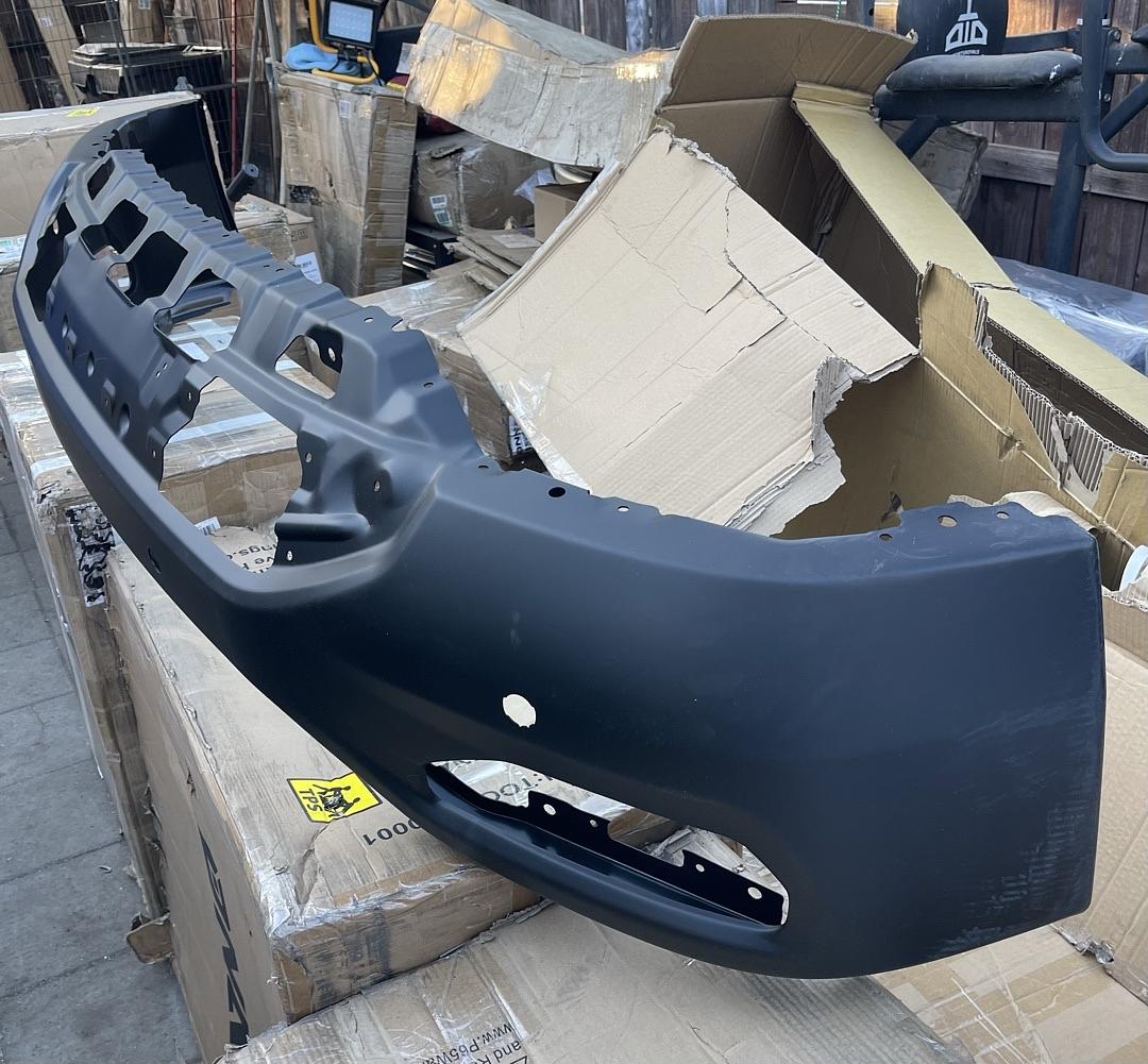 16-18 GMC Sierra 1500 Front Bumper W/Parking Assist Sensor Holes