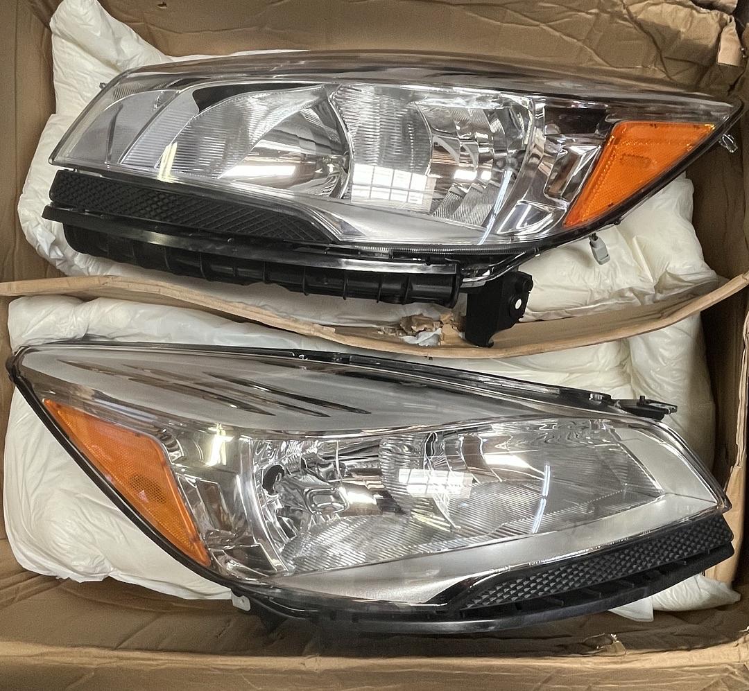 13-16 Ford Escape Headlights