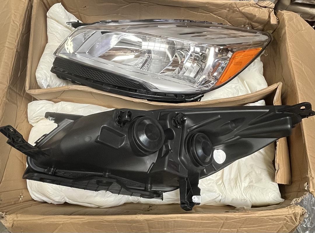 13-16 Ford Escape Headlights