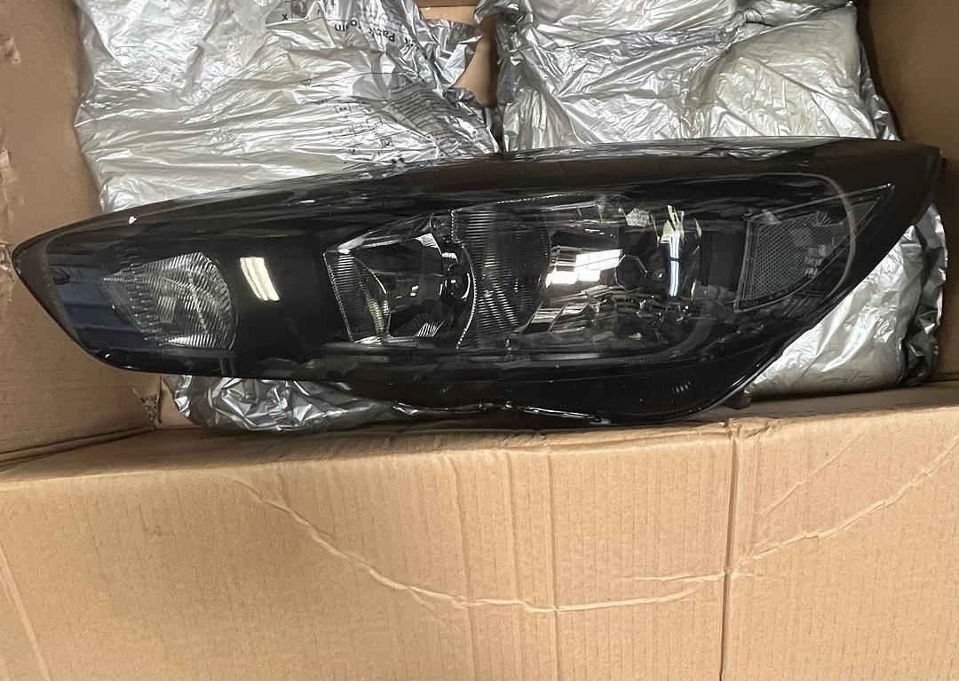 15-17 Ford Focus (Single Left) Headlight bk/sm