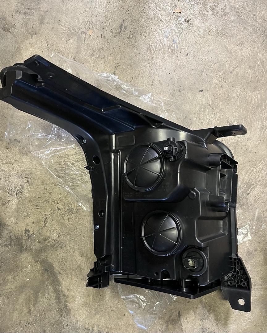 15-20 Gmc Yukon (Single Left) Headlight