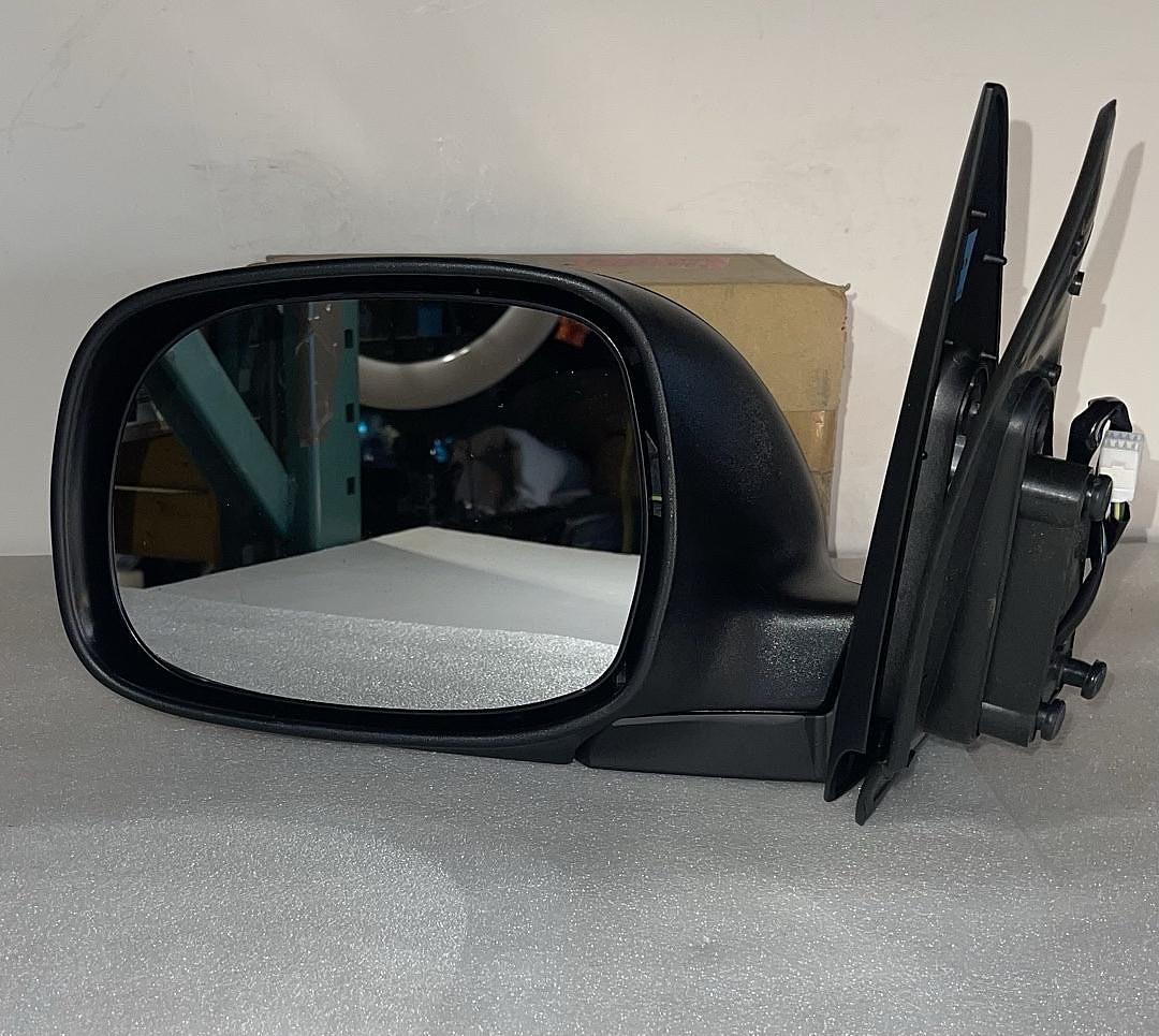 2005 to 2006 Toyota Tundra Left side Mirror Black espejo retrovisor izquierdo conductor