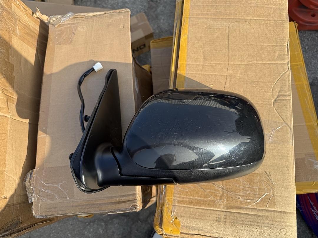 2005 to 2006 Toyota Tundra Left side Mirror Black espejo retrovisor izquierdo conductor