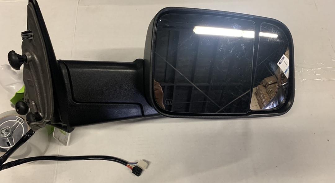 Right side TWM-013-T888-BK-SM-R 09-16 Dodge Ram 1500/ 10-16 Dodge Ram 2500 3500 Powered Heated Towing Side Mirrors with Turn Signal and Puddle Light