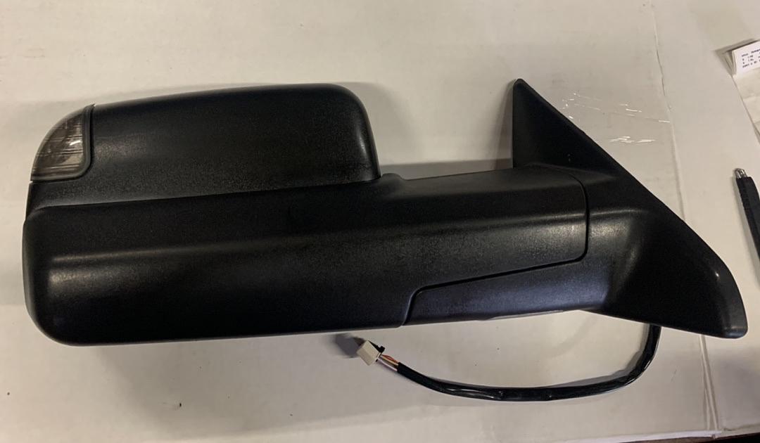Right side TWM-013-T888-BK-SM-R 09-16 Dodge Ram 1500/ 10-16 Dodge Ram 2500 3500 Powered Heated Towing Side Mirrors with Turn Signal and Puddle Light
