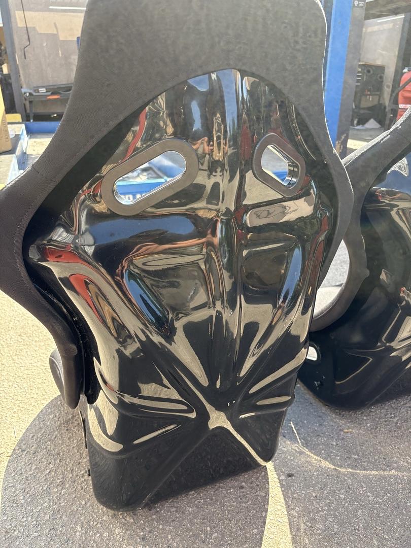 Pair of Universal Fixed Position Bucket Racing Seats w/Side Mount Brackets & Sliders for 4 or 5 point Harness, Black