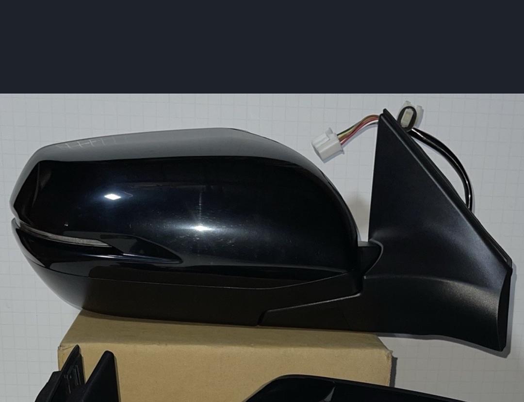 Honda CR-V Passenger Side Factory Style Power /Heated / Signal / Blind Spot Mirror for 2017 to 2020