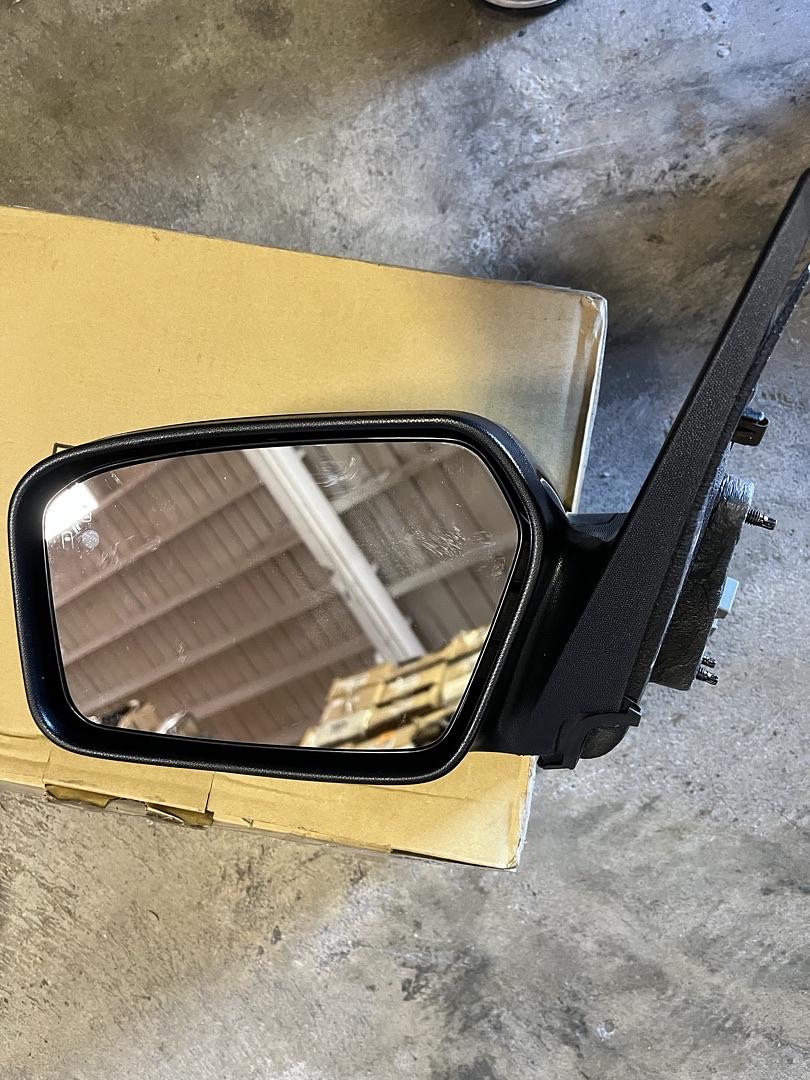 2011 to 2012 Ford Fusion Power With Heated Glass Blind Spot With Puddle Light