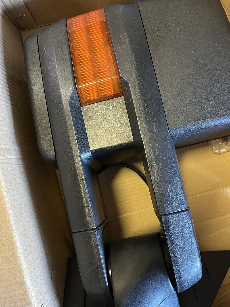 OB TWM-028-T888-BK-AM 07-13 Chevy Silverado/ GMC sierra Powered Towing Mirror+Heat+LED Amber