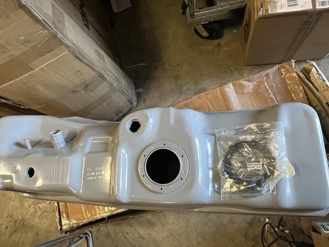Fuel tank no info