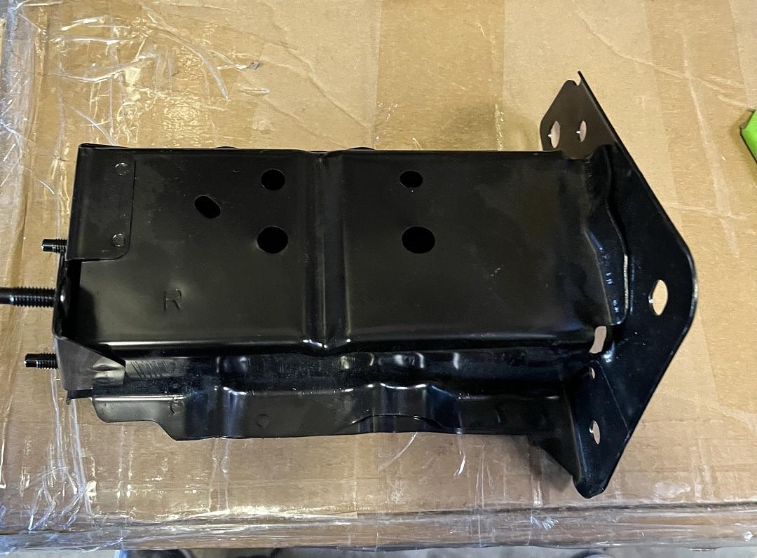 2013 Nissan Sentra Front Right Side Bumper Bracket