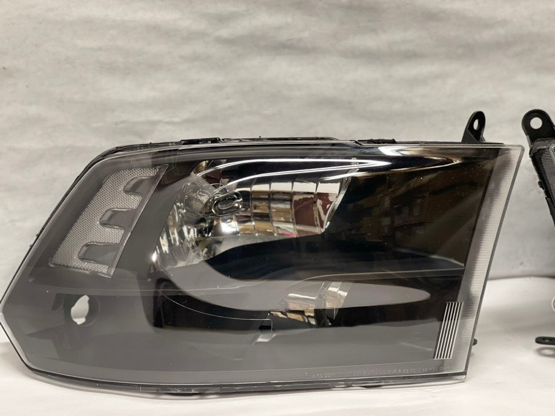 09-17 Dodge Ram Headlights black housing CL