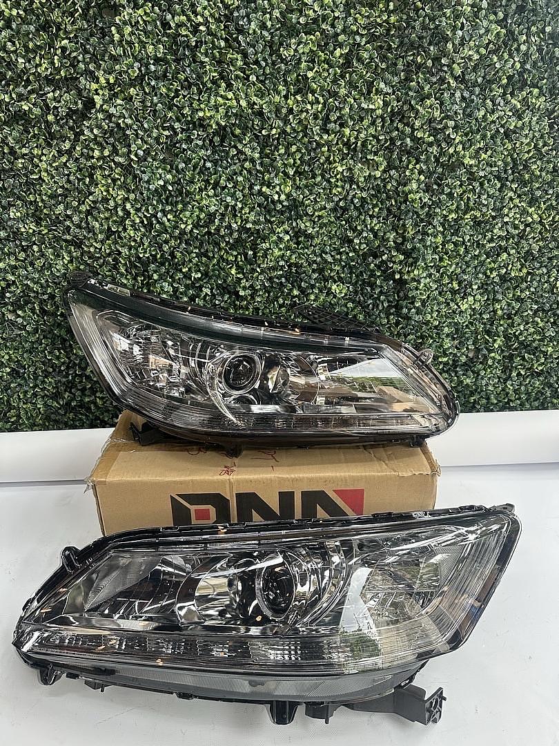 13-15 Honda Accord 4dr Led headlights smoked clear