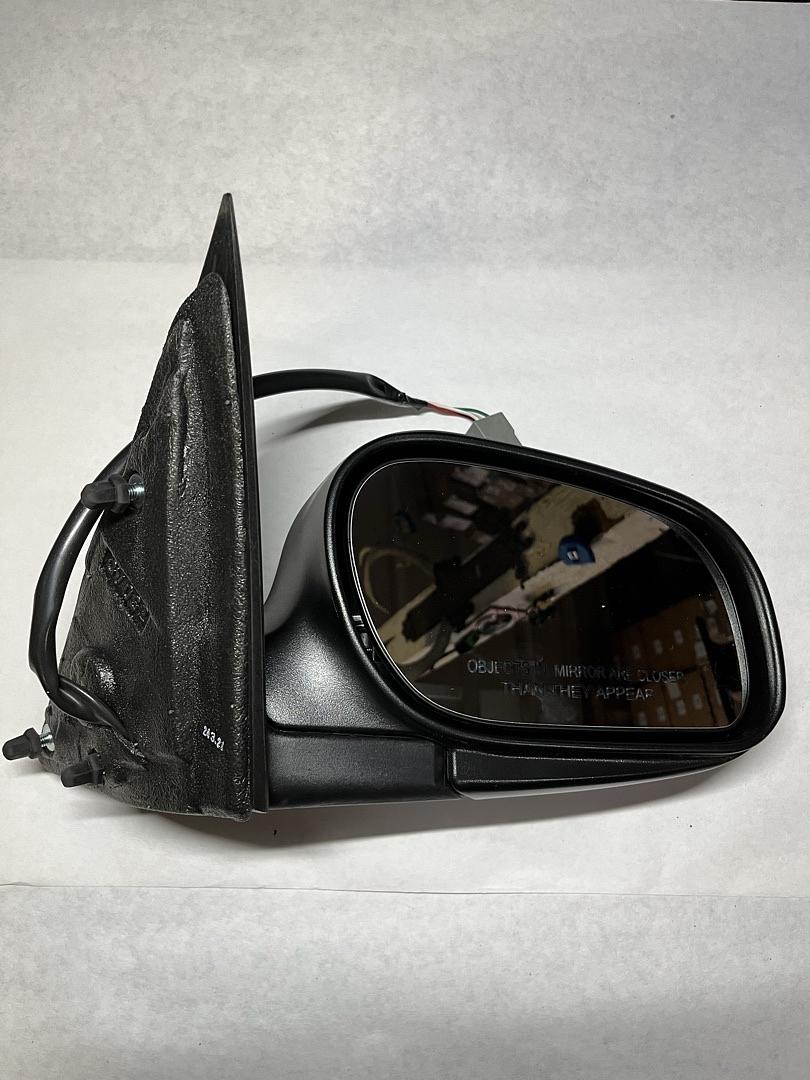 09-11 Ford Crown Victoria (Right side)