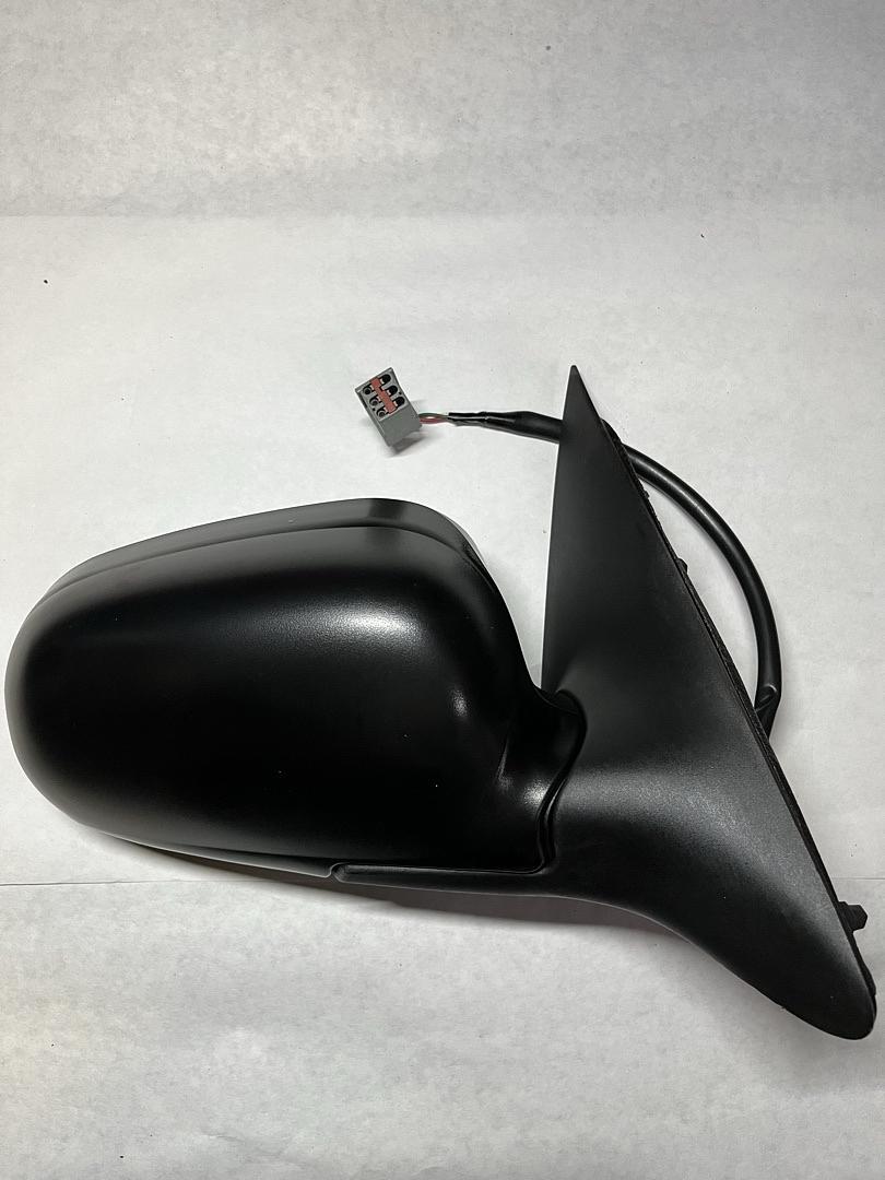 09-11 Ford Crown Victoria (Right side)