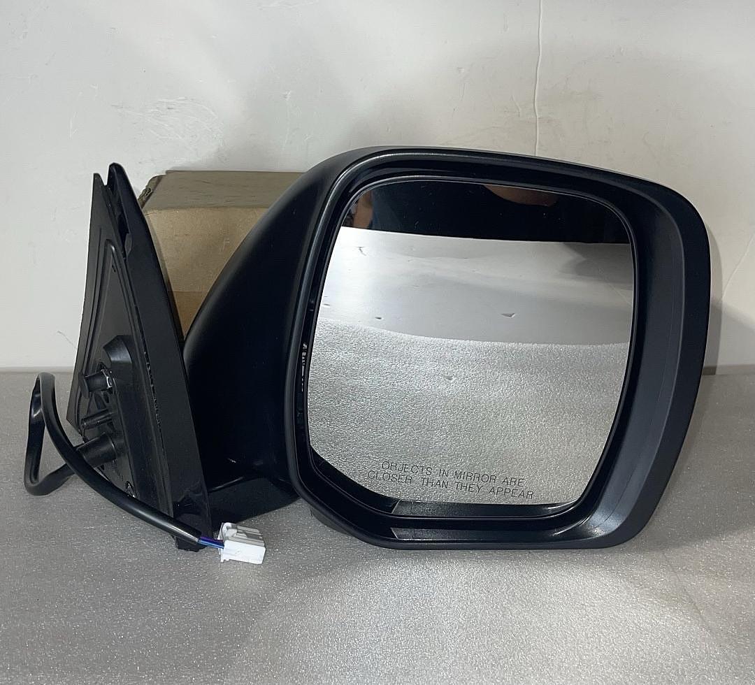17-18 Nissan Armada (Right Side)