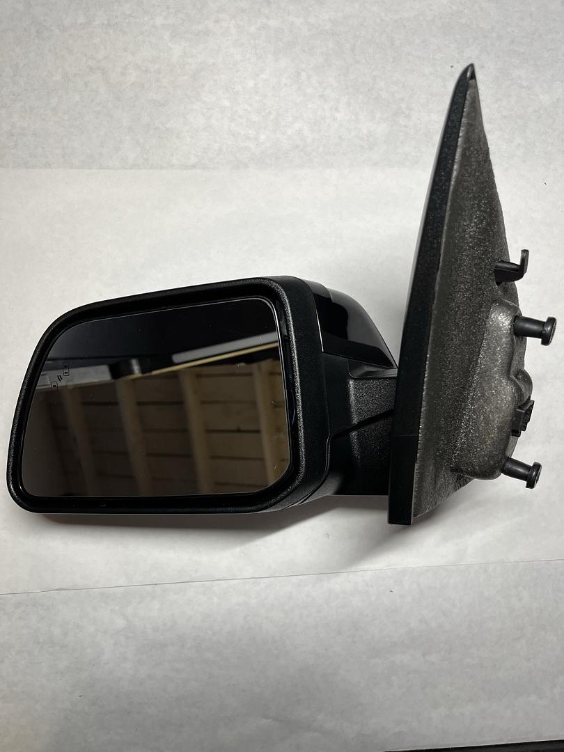 09-11 Ford Edge (Left Side)