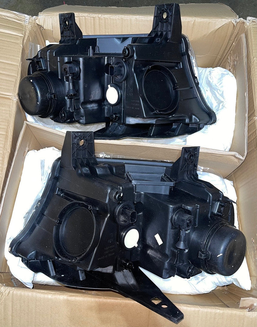 . Dodge Durango Black Housing Projector Headlights for 2014 to 2020
