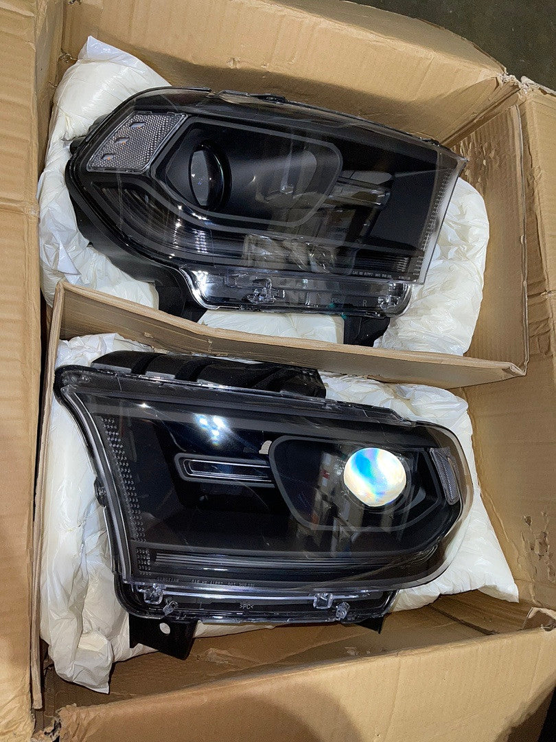 . Dodge Durango Black Housing Projector Headlights for 2014 to 2020