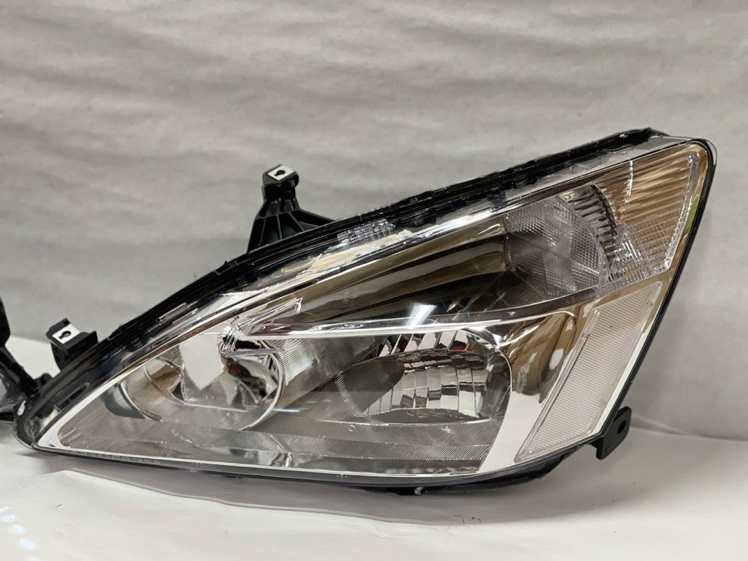 Honda Accord Headlights for 2003 to 2007