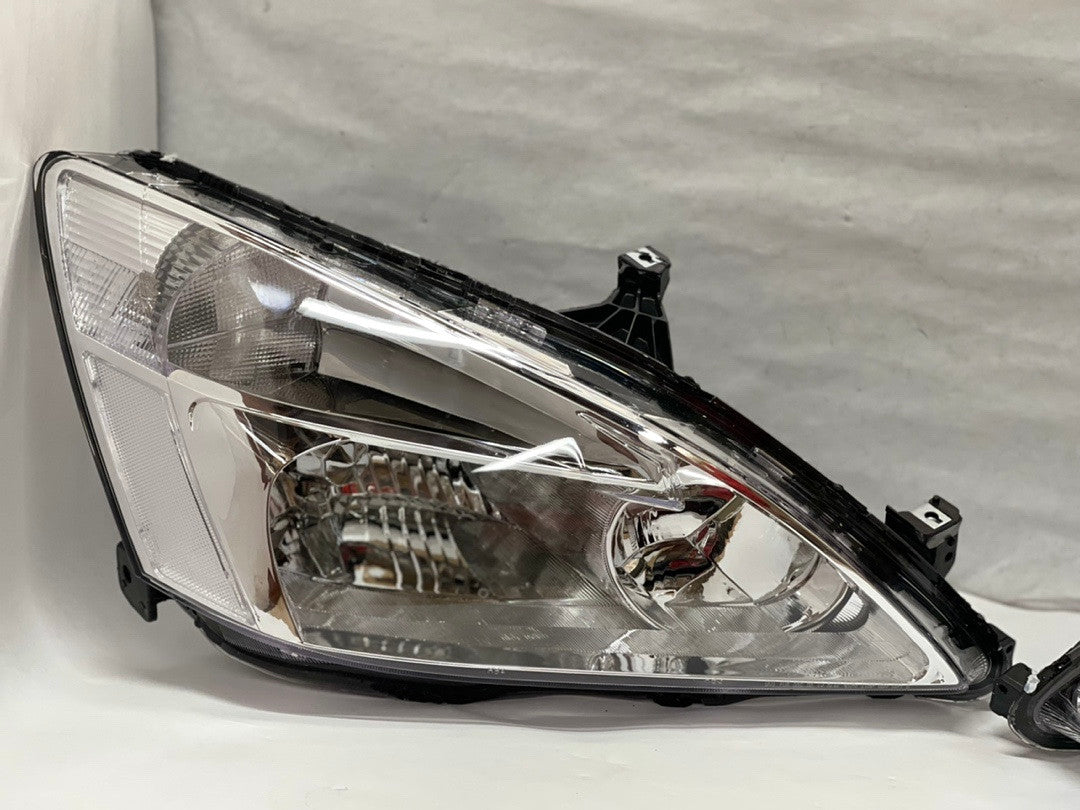 Honda Accord Headlights for 2003 to 2007