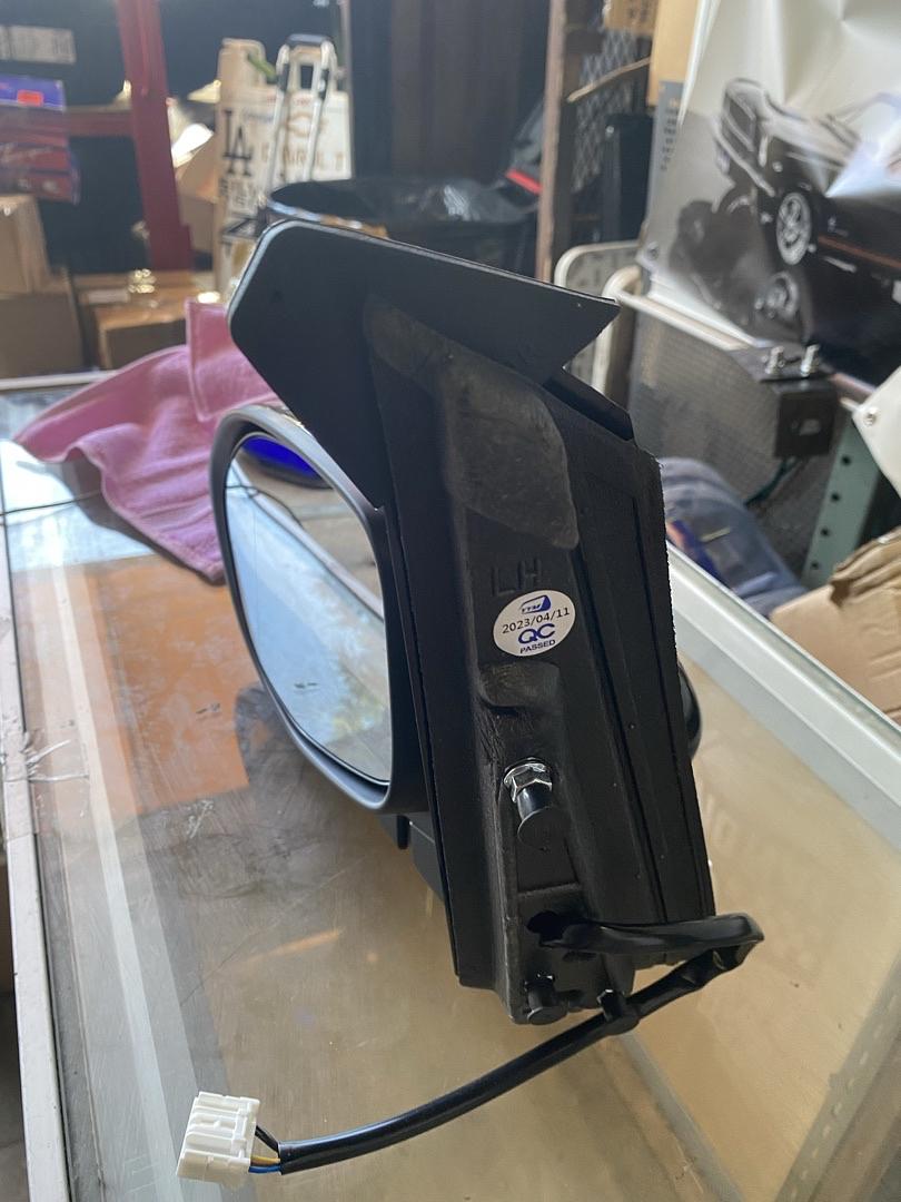 14-17 Honda Odyssey Mirror Driver side Glossy Black