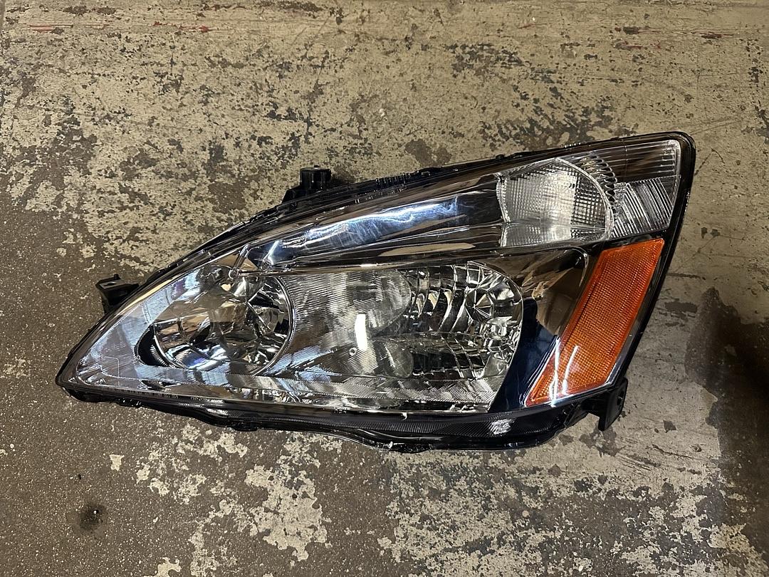 03-07 Honda Accord Left OE Style Chrome Housing Amber Corner Headlight