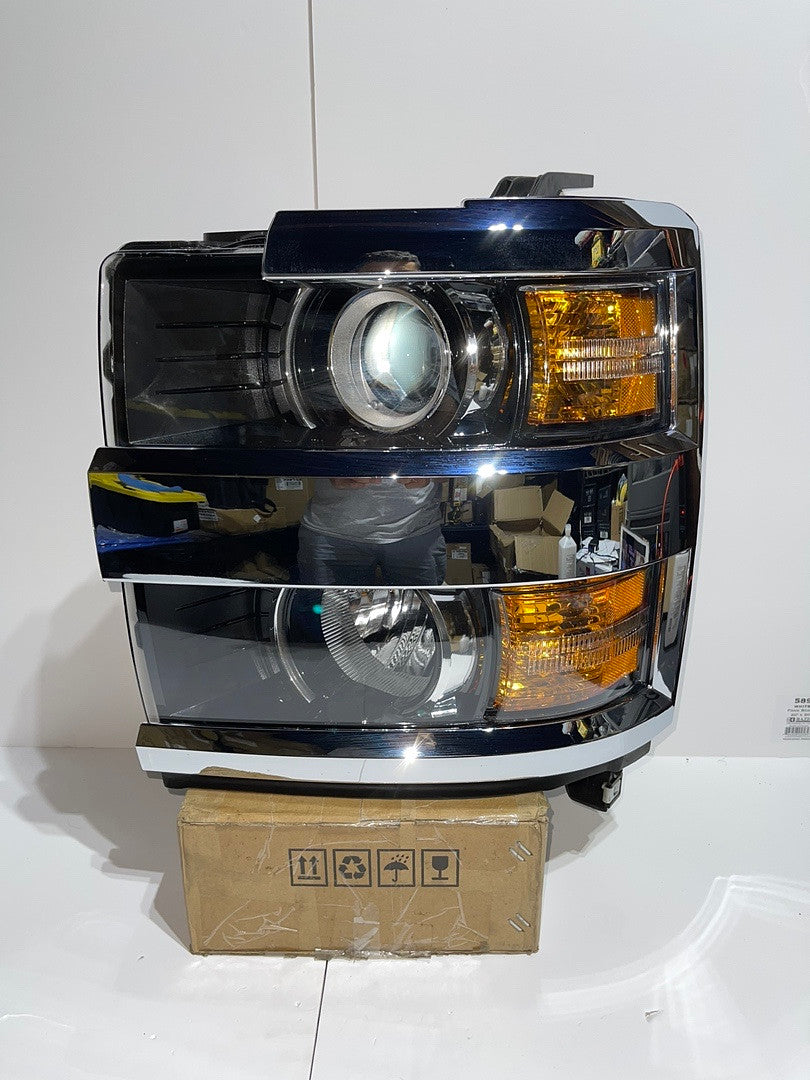 OB Oem-hl-0113-l. OEM Style Left Headlight For Chevy Silverado 2500HD For 2015 To 2019