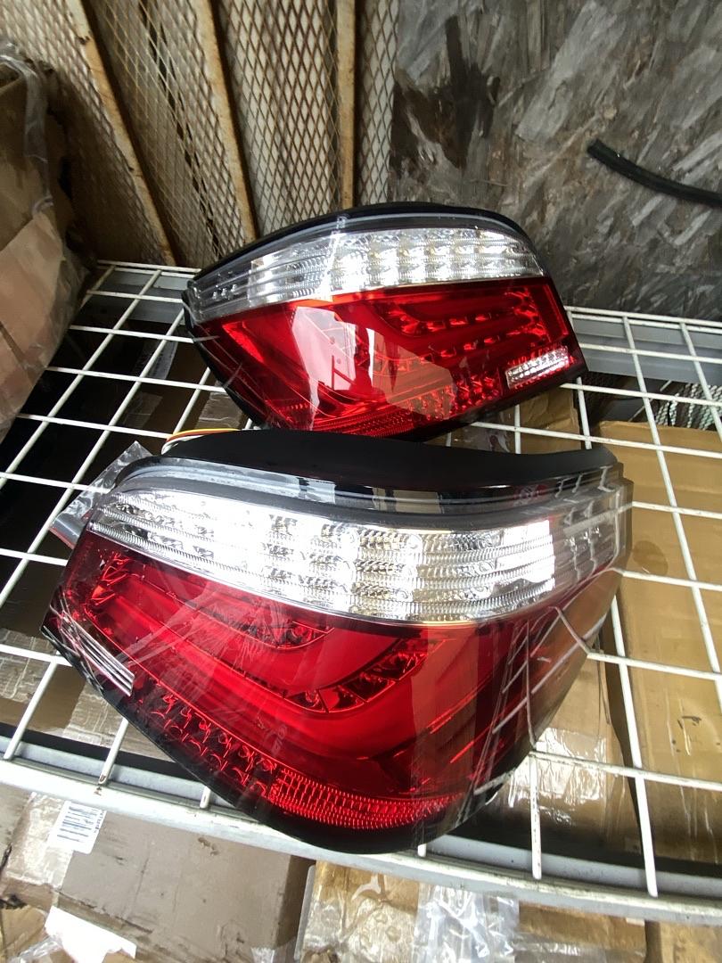 OB TL-LED-3D-E6008-RD-CL 08-10 BMW E60 5-Series Pair of 3D LED Tail Brake Lights (Red Housing Clear Lens)