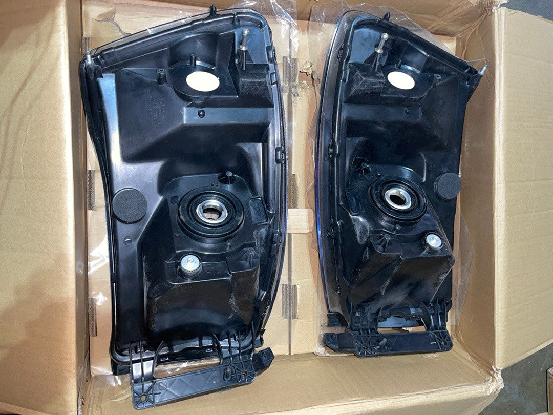 HL-OH-RM06-BK-AM. Dodge Ram Black Housing Headlights for 2006 to 2008.