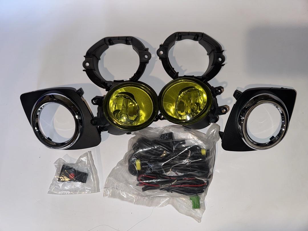 09-12 Toyota Rav4 Fog Lights