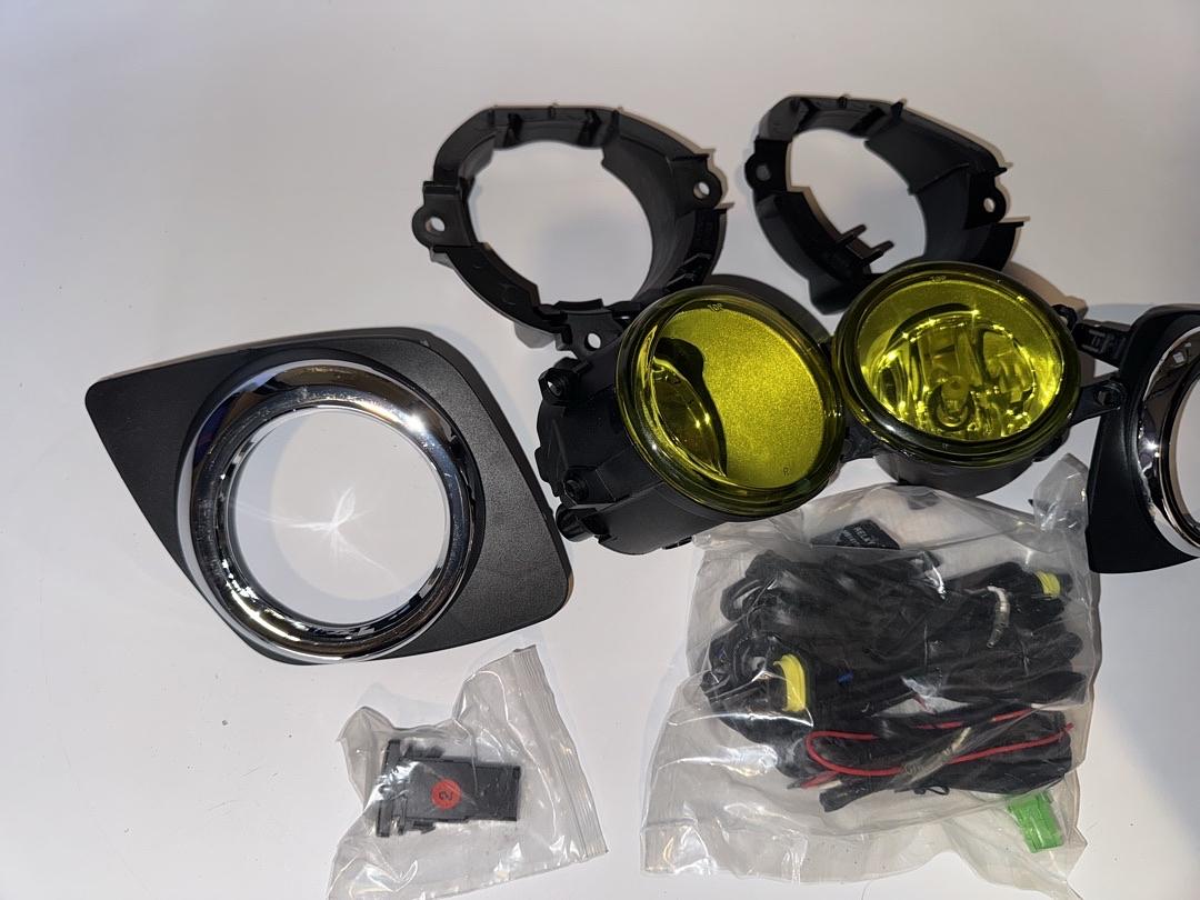 09-12 Toyota Rav4 Fog Lights