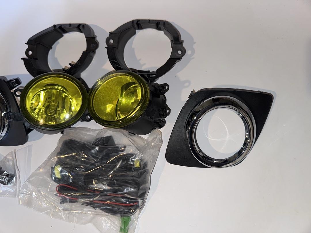 09-12 Toyota Rav4 Fog Lights