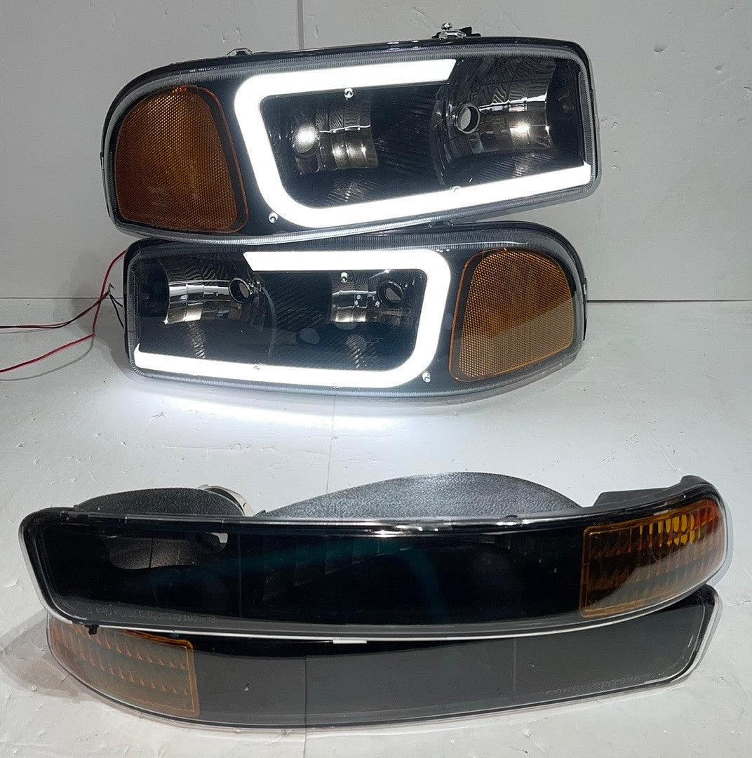 . GMC Sierra / Yukon Black Housing Amber Refkectors LED Headlights for 1999 to 2006