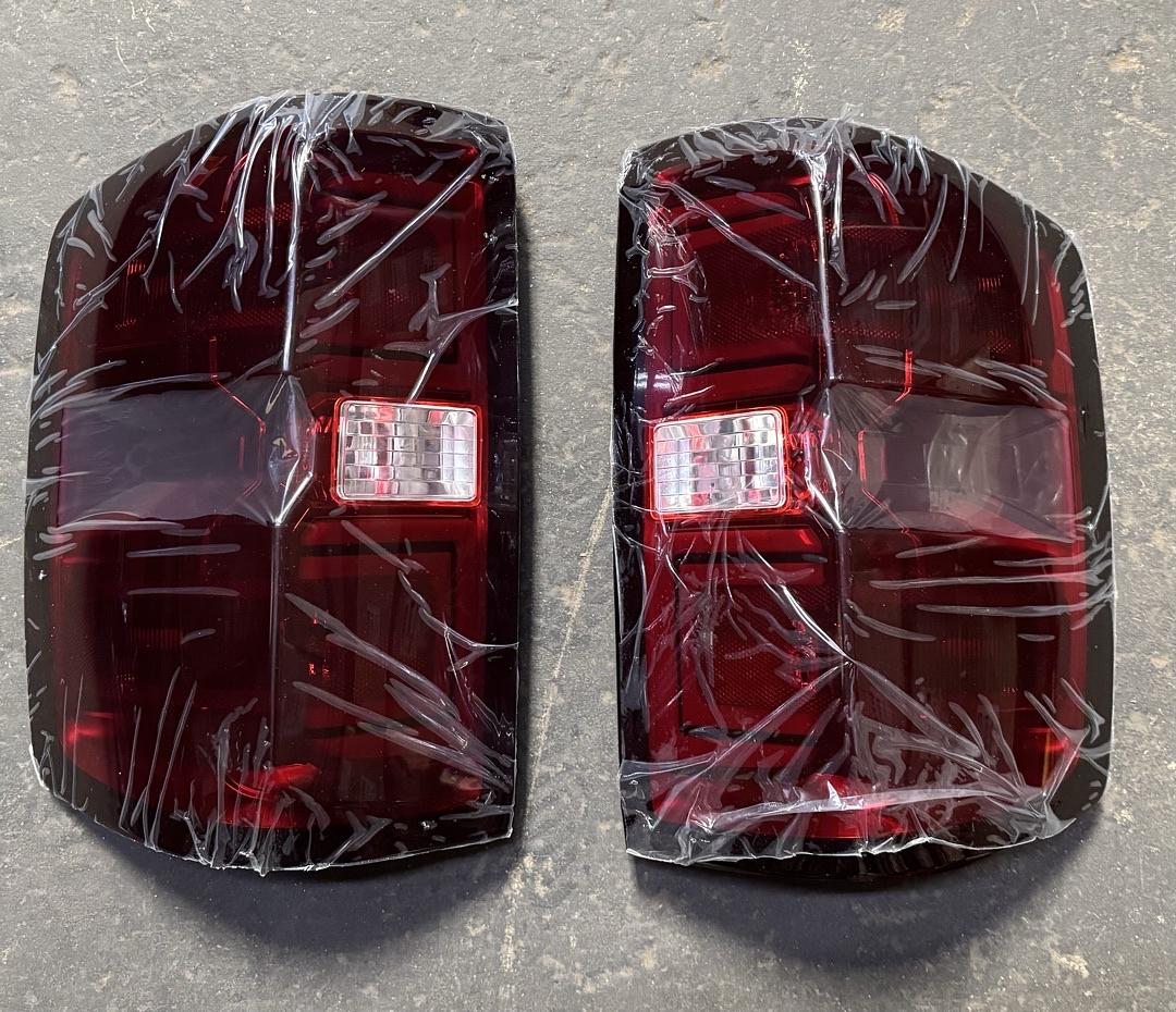 14-18 chevy silverado 3D led red smoked tail lights