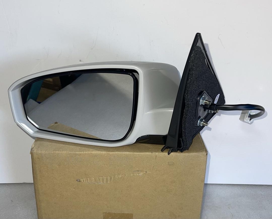 Nissan Maxima Driver Side Power / Heat Mirror for 2004 to 2008