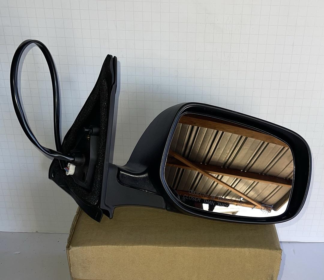 . Toyota Matrix Passenger Side Power / Heat Mirror for 2009 to 2014