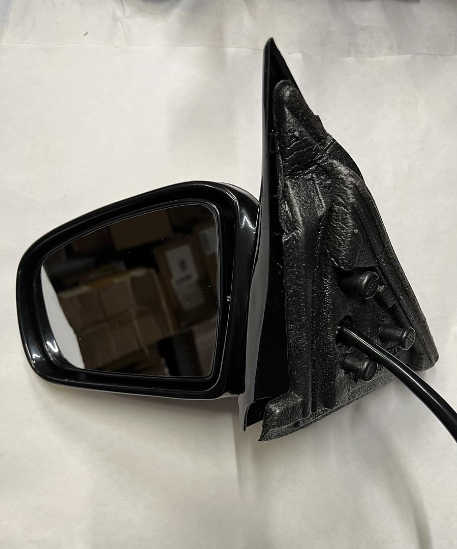 1997 to 2005 Chevy Malibu Left Driver Side Mirror Espejo Retrovisor Izquierdo Chofer
