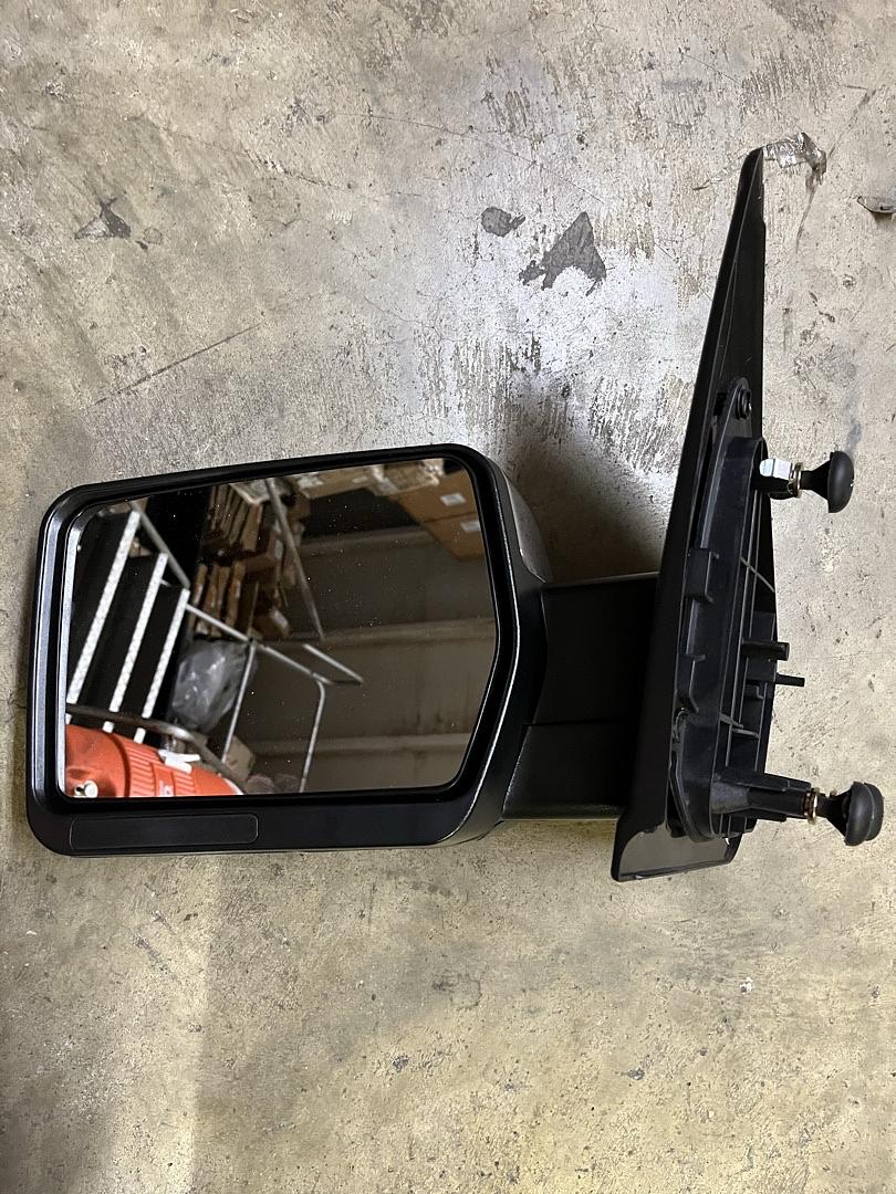2004 to 2014 Ford F150 Left Driver Side Mirror Manual Espejo izquierdo conductor chrome