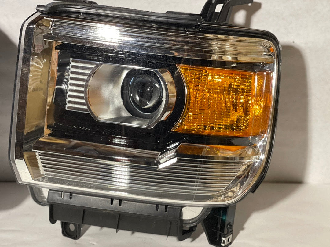 OB HL-OH-GMCS14-CH-AM 14-15 sierra 1500 15- 17 2500HD/3500HD GMC Sierra Chrome Housing Amber Side Projector Headlights Replacement