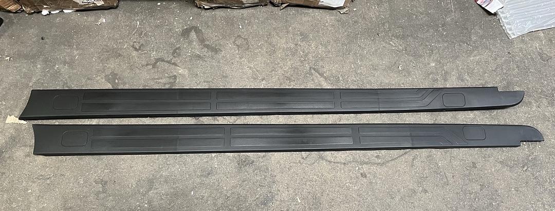 14-20 TOYOTA TUNDRA 5.5 FT OE STYLE BED RAIL CAP MOULDING SIDE TRIM PANEL